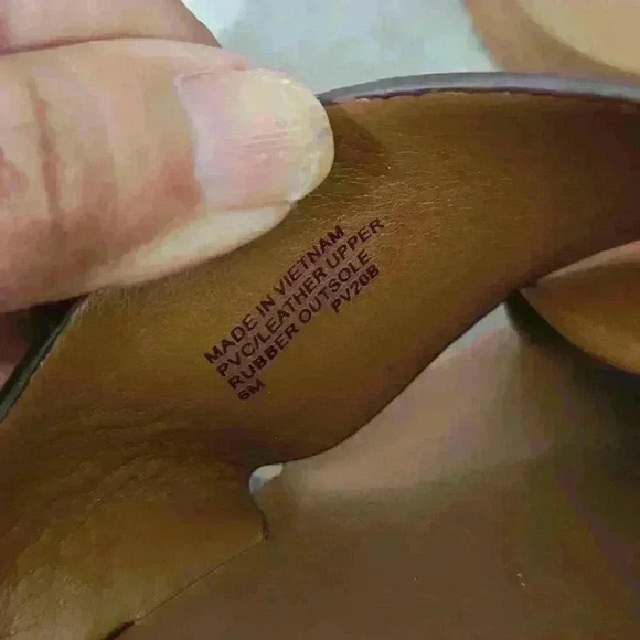 Michael Kors Glenda Leather and Logo Slides - Picture 2 of 3